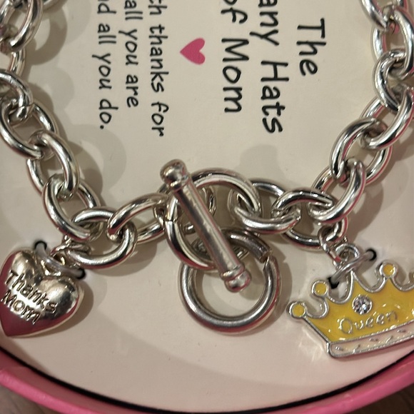 COPY - Hallmark the many Hats of Mom charm Bracelet silver tone chef nurse coach - Picture 8 of 10
